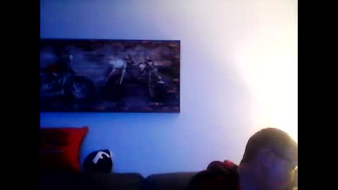 Snapshot of meathome3 chatting on January 7, 2026, 11:01 am me at home online show from January 7, 2026, 11:01 am