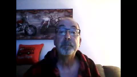Snapshot of meathome3 chatting on May 21, 2026, 10:00 am me at home online show from May 21, 2026, 10:00 am