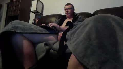 Snapshot of meatmallet2469 chatting on January 3, 2025, 2:21 am Meatmallet online show from January 3, 2025, 2:21 am
