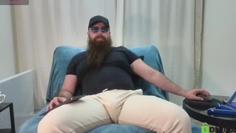 Snapshot of meaty_roll chatting on January 29, 2025, 2:09 am Meaty Roll online show from January 29, 2025, 2:09 am
