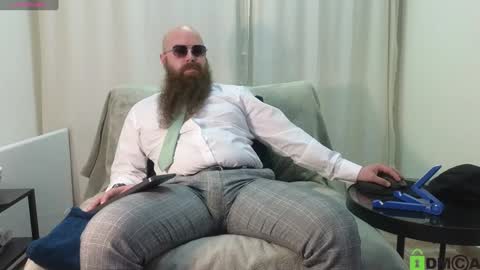 Snapshot of meaty_roll chatting on February 8, 2025, 8:42 am Meaty Roll online show from February 8, 2025, 8:42 am