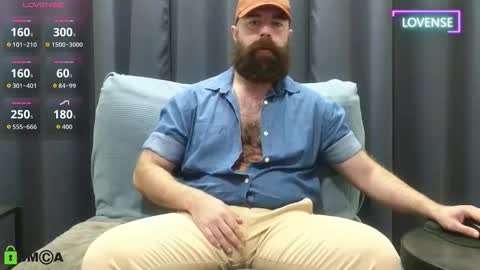 Snapshot of meaty_roll chatting on February 9, 2026, 2:26 am Meaty Roll online show from February 9, 2026, 2:26 am