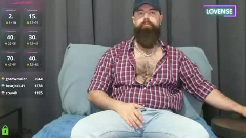 Snapshot of meaty_roll chatting on April 3, 2026, 6:22 am Meaty Roll online show from April 3, 2026, 6:22 am