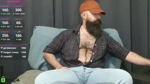 Snapshot of meaty_roll chatting on April 12, 2026, 4:17 am Meaty Roll online show from April 12, 2026, 4:17 am