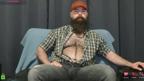 Snapshot of meaty_roll chatting on April 20, 2026, 2:14 am Meaty Roll online show from April 20, 2026, 2:14 am