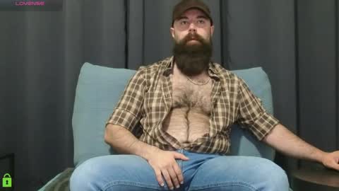 Snapshot of meaty_roll chatting on April 22, 2026, 2:14 am Meaty Roll online show from April 22, 2026, 2:14 am