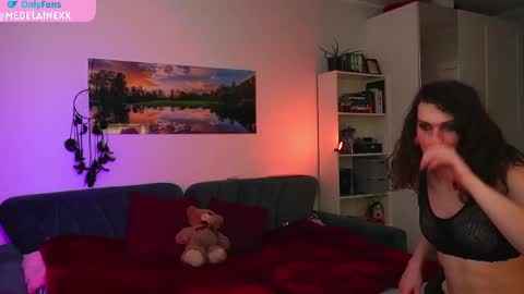 Milena online show from February 18, 2025, 9:09 pm