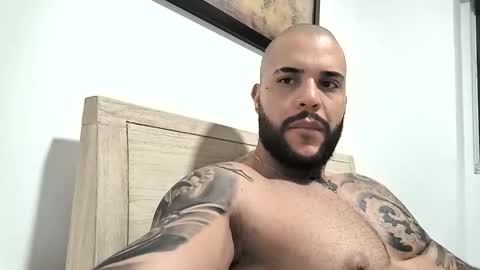 Snapshot of medellindrak chatting on November 28, 2025, 11:07 pm filippoae online show from November 28, 2025, 11:07 pm