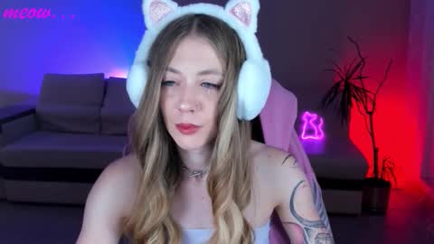 Snapshot of meeeeeow08 chatting on November 21, 2025, 5:06 am Sweet Meow nonude online show from November 21, 2025, 5:06 am