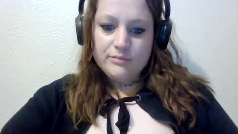meeewtwooo online show from July 15, 2026, 10:42 am