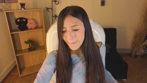 Snapshot of meelanny_ds chatting on January 6, 2026, 6:28 am online show from January 6, 2026, 6:28 am