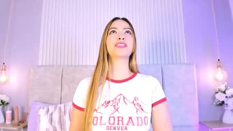 Snapshot of meeowlody chatting on February 21, 2026, 9:27 pm Emily online show from February 21, 2026, 9:27 pm