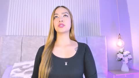 Snapshot of meeowlody chatting on February 24, 2026, 6:06 pm Emily online show from February 24, 2026, 6:06 pm