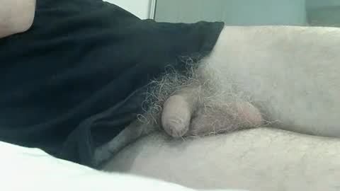 meforu21 online show from October 15, 2025, 6:19 pm