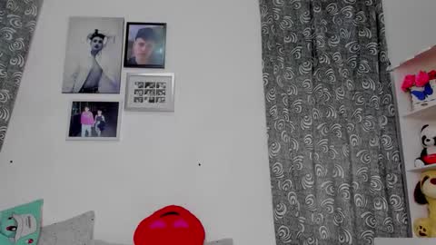 Snapshot of megan_and_clohe chatting on January 11, 2026, 6:24 pm M E G A N online show from January 11, 2026, 6:24 pm