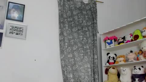 Snapshot of megan_and_clohe chatting on February 2, 2026, 6:06 pm M E G A N online show from February 2, 2026, 6:06 pm