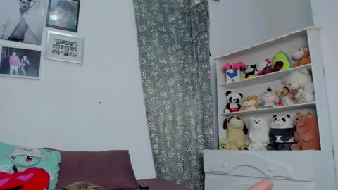 Snapshot of megan_and_clohe chatting on February 7, 2026, 6:11 pm M E G A N online show from February 7, 2026, 6:11 pm