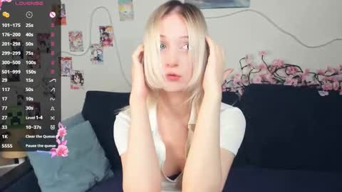 Snapshot of megan_chan chatting on March 4, 2026, 5:41 pm Megan and Anna online show from March 4, 2026, 5:41 pm