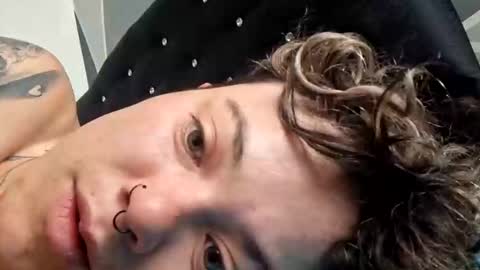 Megan and sophi online show from October 21, 2025, 11:22 am