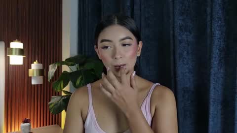 Snapshot of megan_cruzgb chatting on May 21, 2026, 12:23 pm Carolina Paez online show from May 21, 2026, 12:23 pm