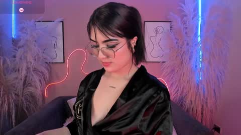     online show from December 29, 2024, 5:01 pm