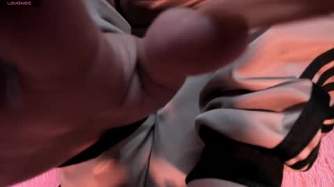     online show from February 21, 2025, 12:17 pm