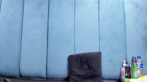 megan_thompsonn_ online show from May 15, 2026, 3:02 am