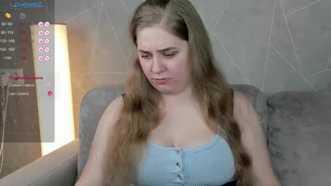 Snapshot of megan_violer chatting on January 14, 2025, 3:57 pm Megan Mon Fri 1600-2200pm Tue Wen Sat 0900-1600pm online show from January 14, 2025, 3:57 pm
