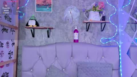 Megan online show from December 4, 2025, 12:25 pm