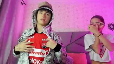 meganandtayler online show from November 22, 2025, 12:04 pm