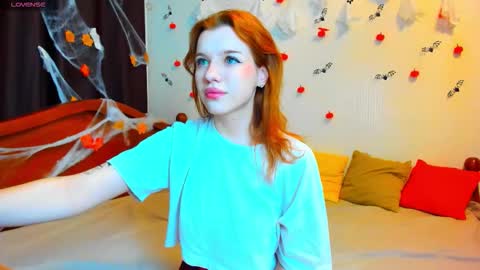 megancat333 online show from November 14, 2025, 9:19 am