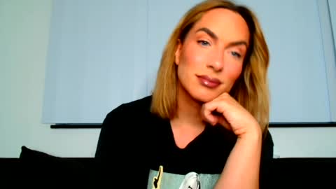 Megan Cox online show from August 9, 2026, 7:19 pm