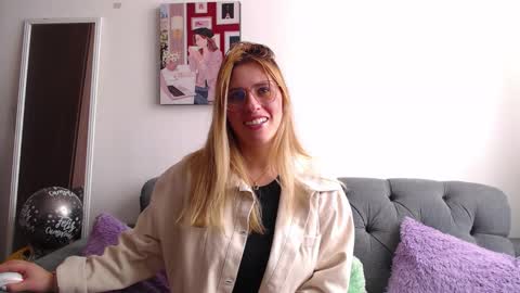 MEGAN online show from January 16, 2026, 7:18 pm