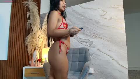 Snapshot of megannlee_ chatting on September 30, 2025, 1:05 pm M E G A N online show from September 30, 2025, 1:05 pm