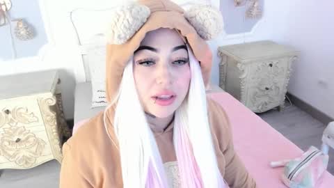 Megan online show from October 18, 2025, 11:44 am