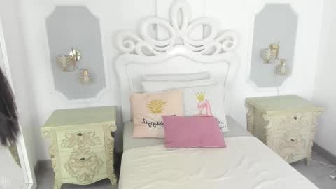 Megan online show from November 12, 2025, 12:05 pm