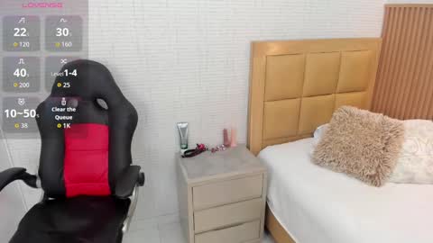 Snapshot of meganzarick chatting on September 18, 2025, 12:40 pm M E G A N online show from September 18, 2025, 12:40 pm