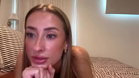 Snapshot of megatease chatting on March 7, 2026, 2:41 am megatease online show from March 7, 2026, 2:41 am