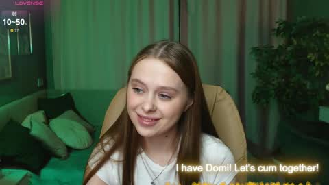 megg_ryan online show from May 25, 2026, 2:34 pm