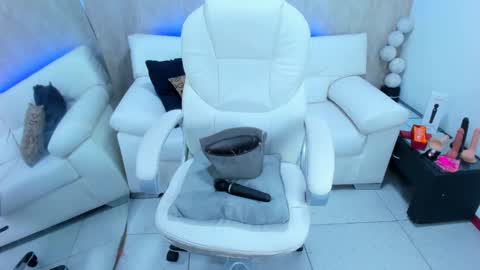 meggan online show from January 29, 2025, 4:36 am