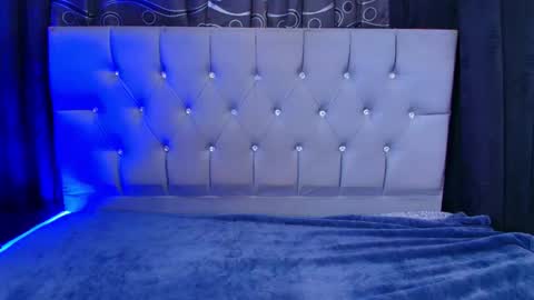 meggan online show from October 14, 2025, 4:02 am