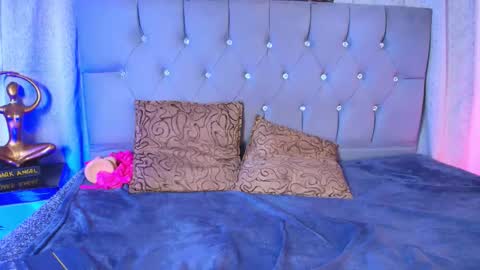 meggan online show from November 30, 2025, 8:18 am