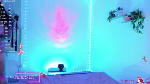   online show from November 21, 2025, 9:13 pm