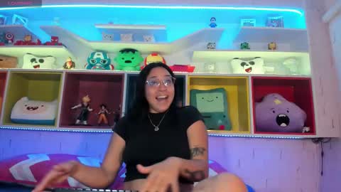 Snapshot of meggy_mae chatting on March 13, 2026, 1:51 pm MEGGY MAE online show from March 13, 2026, 1:51 pm