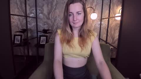 Meggy online show from November 4, 2025, 1:43 pm