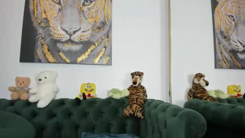 megpalmer online show from November 27, 2025, 12:13 am