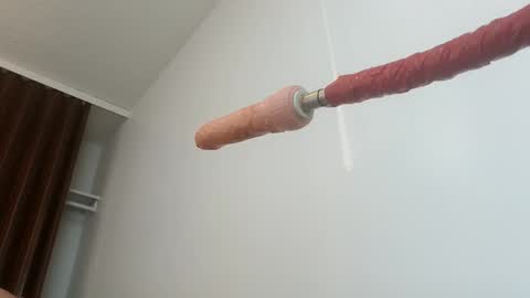 meheriuk68 online show from September 15, 2025, 10:43 pm