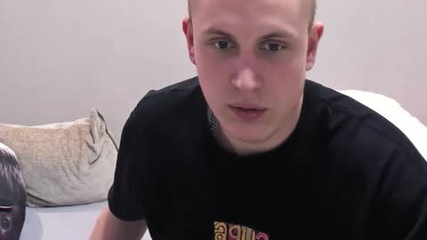 Snapshot of mel__lisa chatting on February 12, 2026, 2:23 pm mel__lisa online show from February 12, 2026, 2:23 pm