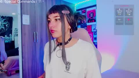 Snapshot of mel_dahlia chatting on January 22, 2025, 3:51 pm Melissa - - Please help me to reach 100 thumbs up online show from January 22, 2025, 3:51 pm