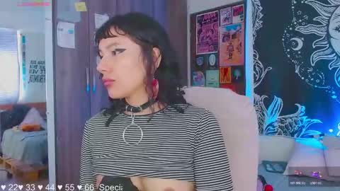 Melissa  -  -  Please help me to reach 100 thumbs up online show from November 9, 2025, 3:10 pm